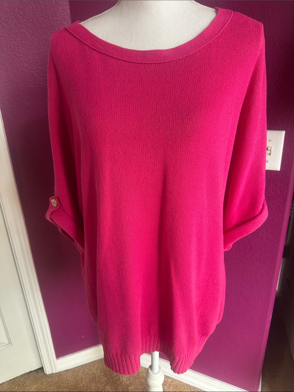 Chico's Bright Hot Pink Scoop Neck Lightweight Sweater